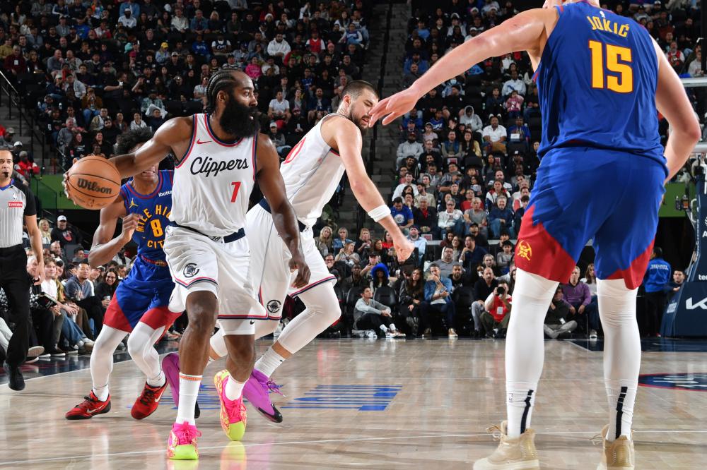 创造错位 创造错位